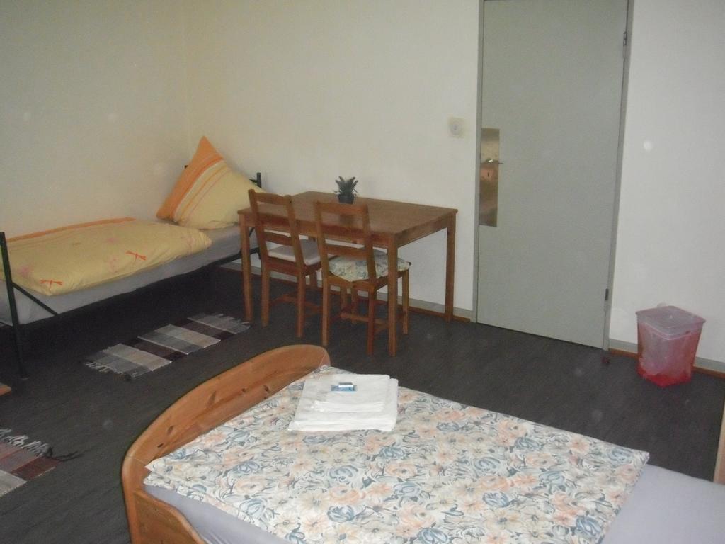 Pension Ackermann Mayen Habitación foto